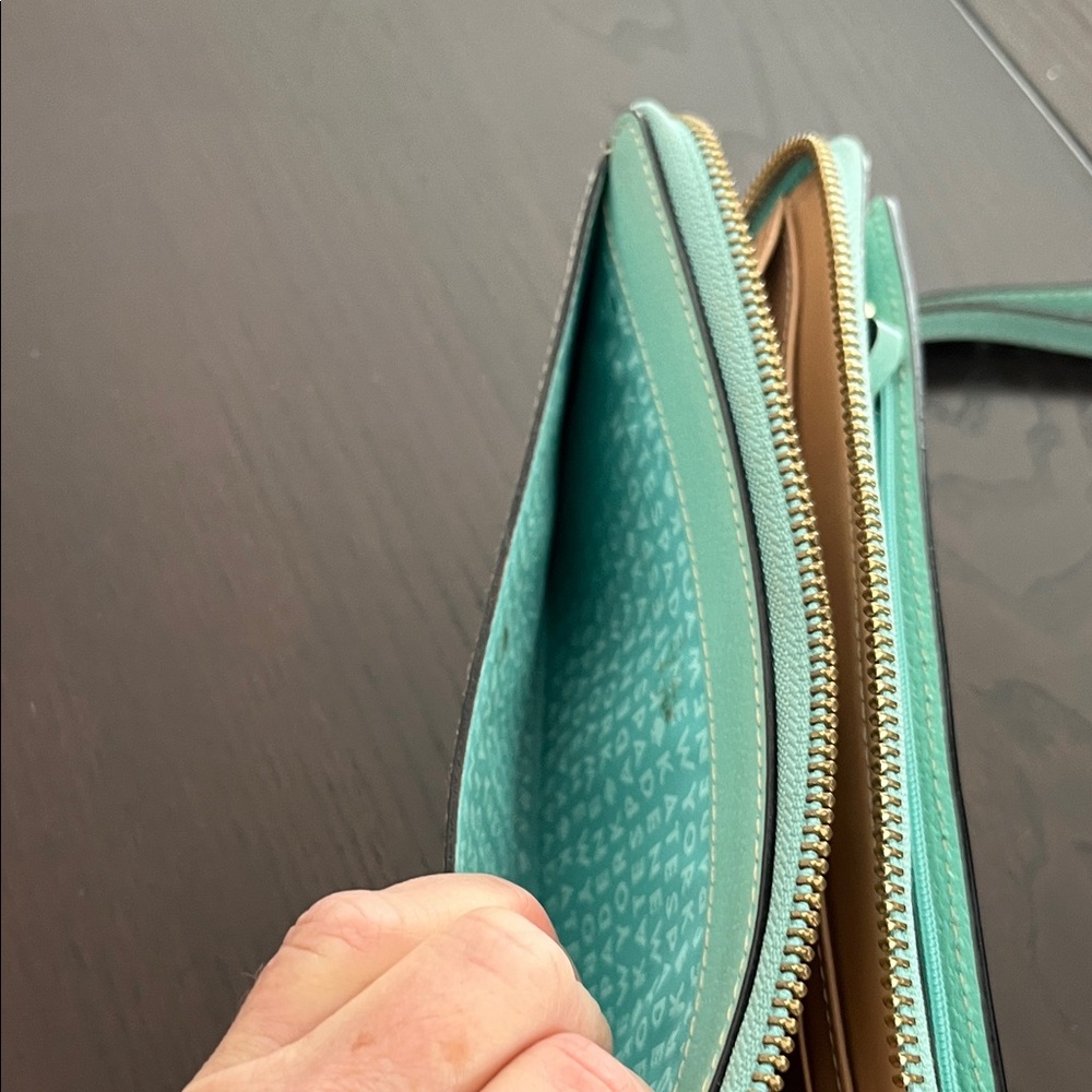 Kate Spade Pastel Green Wristlet - Picture 5 of 9